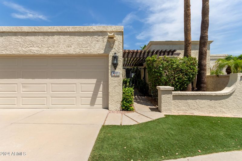 4610 E Valley View Dr, Phoenix, AZ 85044