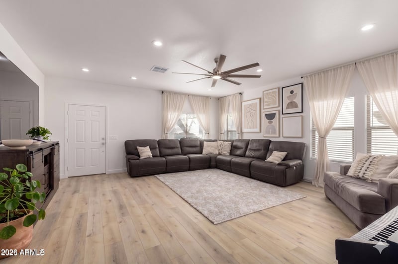 4610 Whitehall Dr, San Tan Valley, AZ 85140