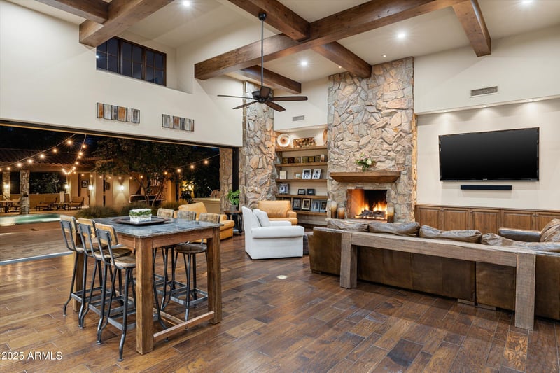 4610 Meadowview Dr, Gilbert, AZ 85298