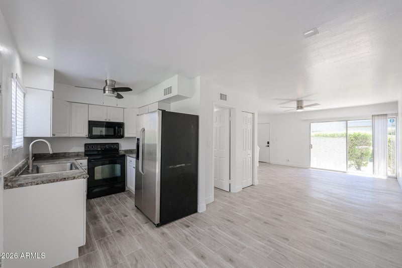 4610 68th St #404, Scottsdale, AZ 85251