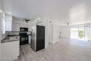 4610 N 68th St #414, Scottsdale, AZ 85251