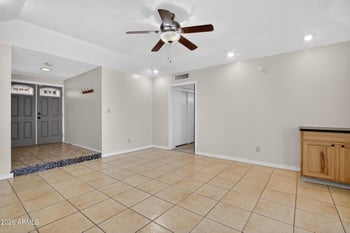 4610 Laurie Ln, Glendale, AZ 85302