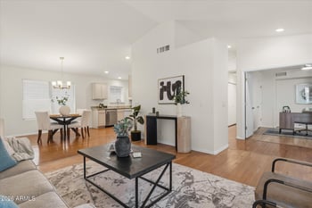 4611 E Abraham Ln, Phoenix, AZ 85050