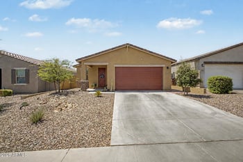 4611 Greenleaf Dr, San Tan Valley, AZ 85144