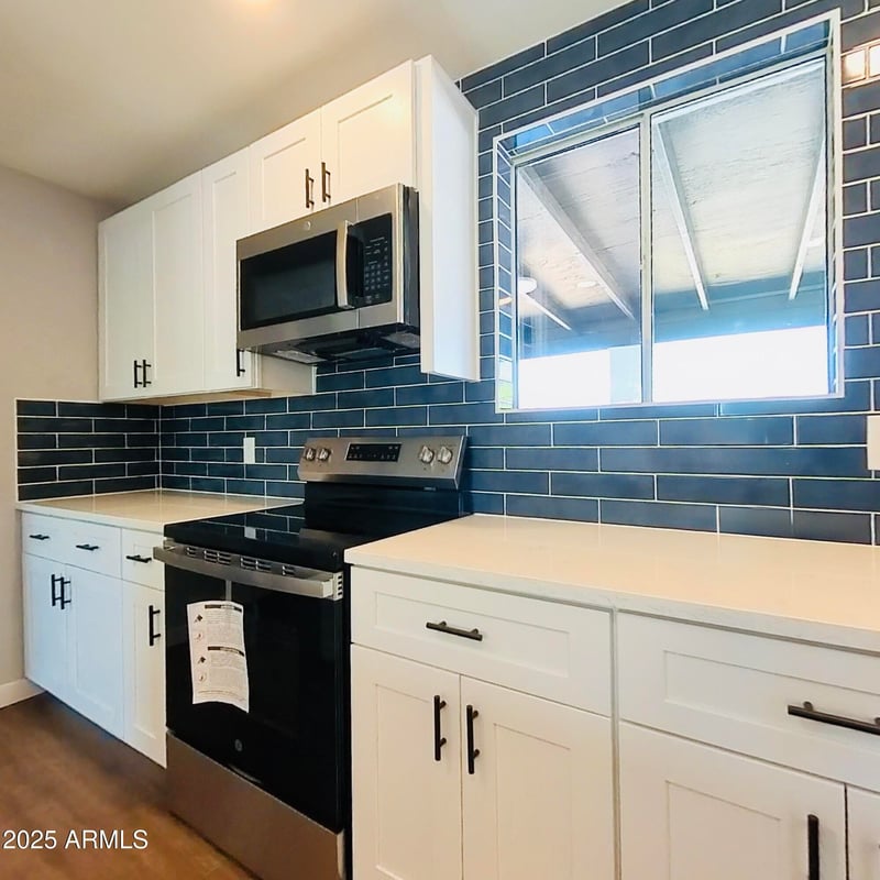 4612 50th Dr, Phoenix, AZ 85031