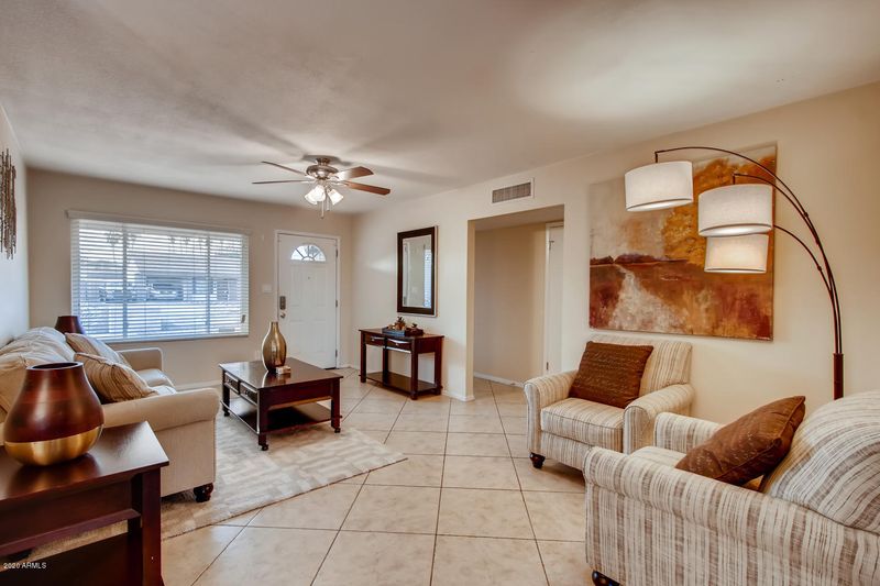 4612 E Vineyard Rd, Phoenix, AZ 85042