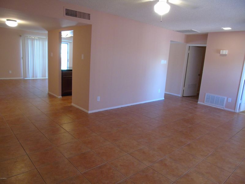 4612 W Montebello Ave, Glendale, AZ 85301