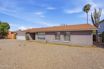 4612 Saguaro Dr, Glendale, AZ 85304
