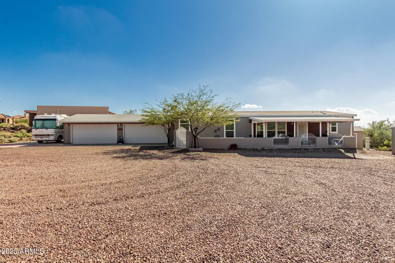 46128 38th Ave, New River, AZ 85087