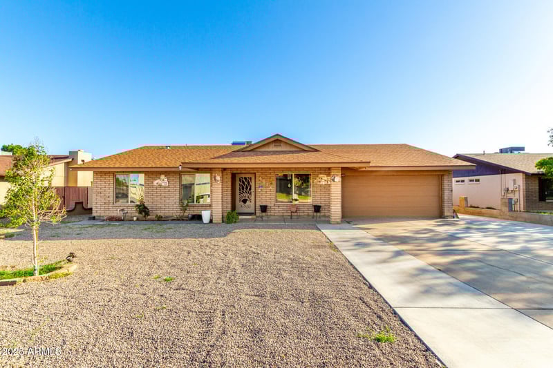 4613 Mountain View Rd, Glendale, AZ 85302