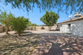 4613 Sunnyside Ave, Glendale, AZ 85304