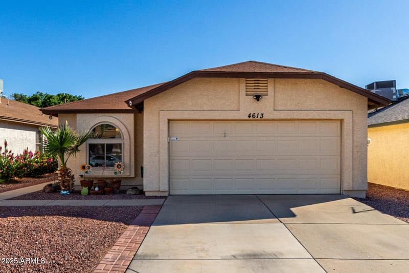 4613 Wahalla Ln, Glendale, AZ 85308