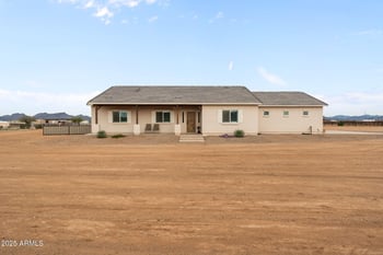 46130 Trotter Rd, Wickenburg, AZ 85390