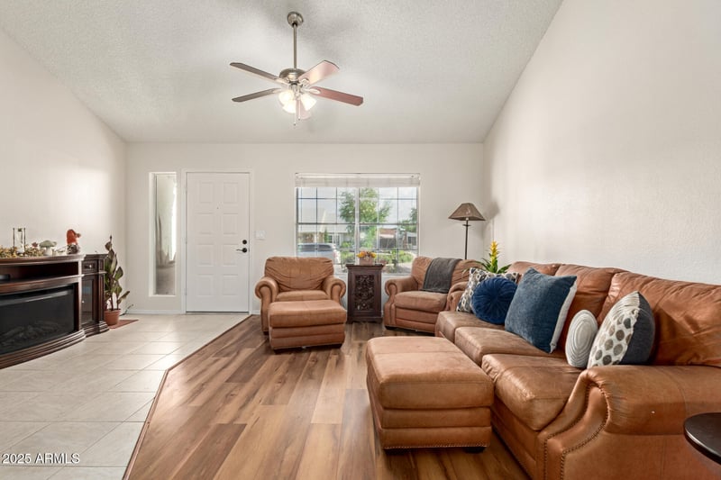 4614 Kimberly Way, Glendale, AZ 85308