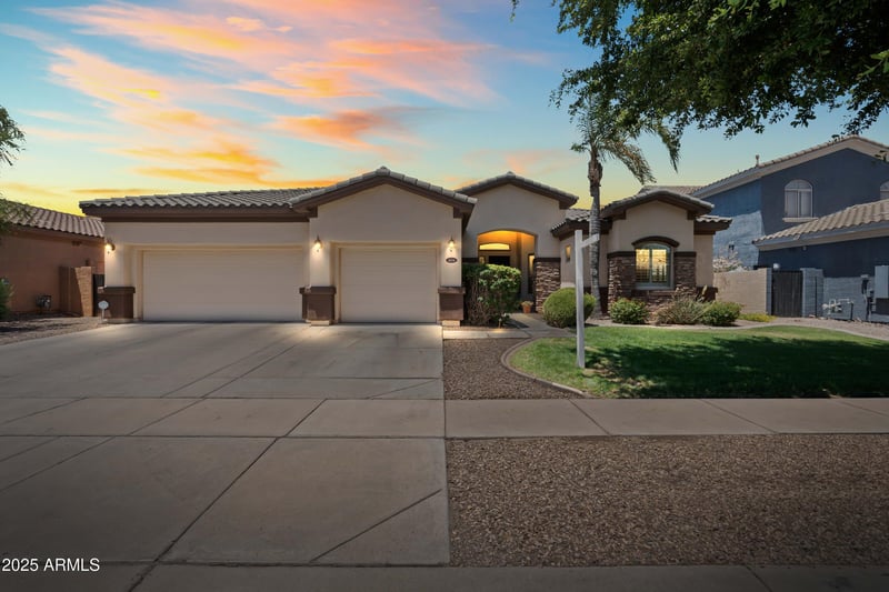 4614 Reins Rd, Gilbert, AZ 85297
