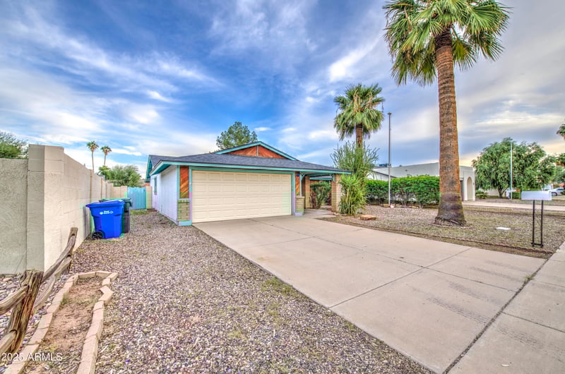 4615 101st Ave, Phoenix, AZ 85037