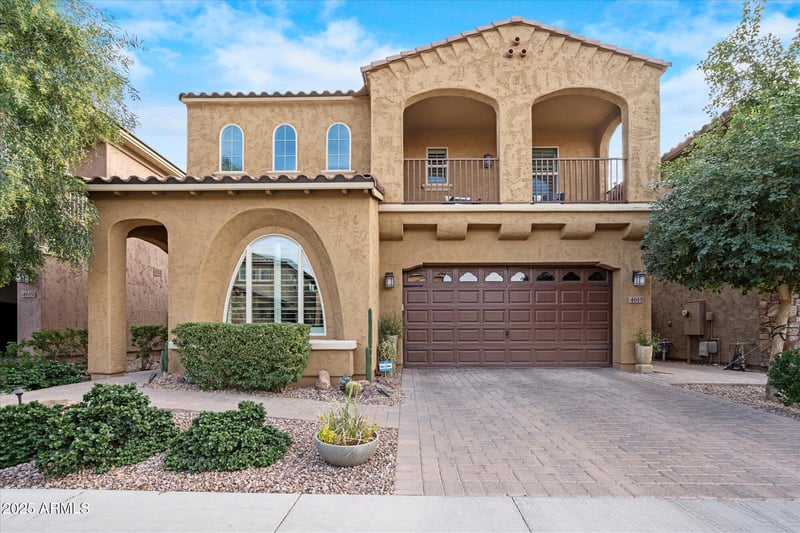4615 E Navigator Ln, Phoenix, AZ 85050