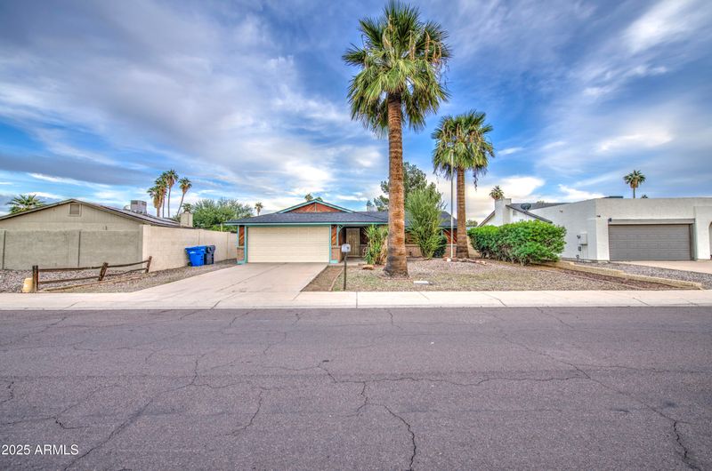 4615 N 101st Ave, Phoenix, AZ 85037