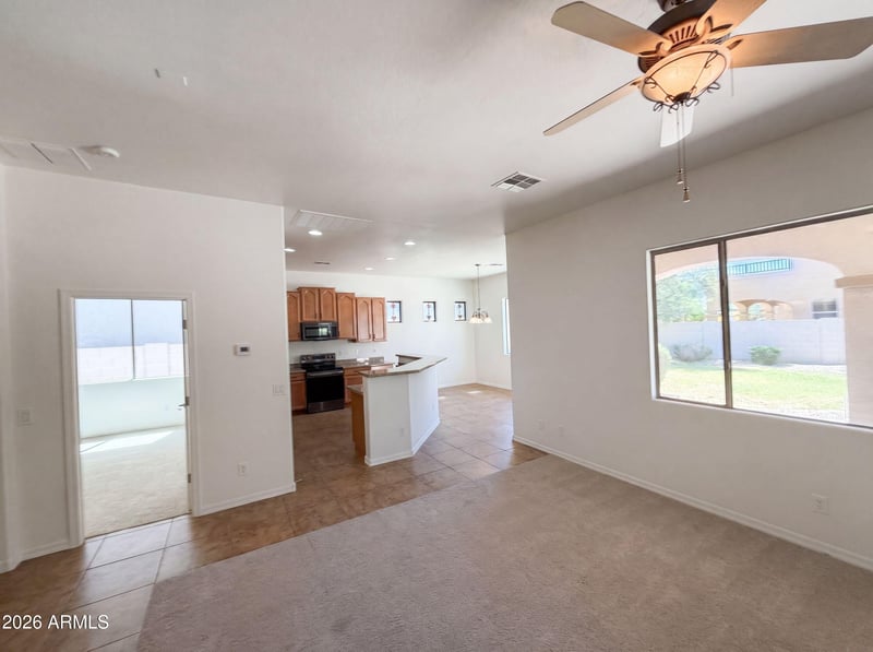 4615 Powell Dr, New River, AZ 85087