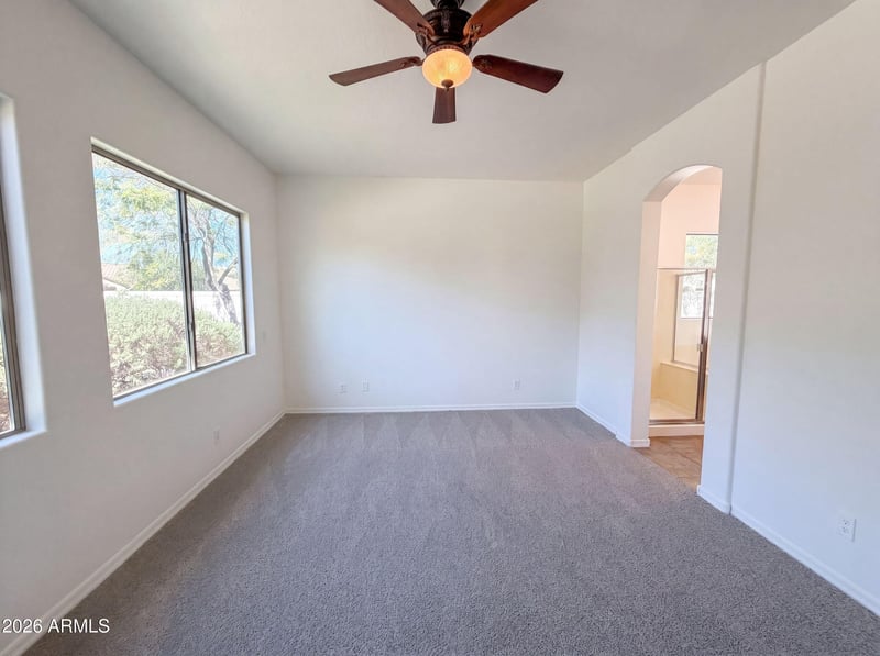4615 Powell Dr, New River, AZ 85087