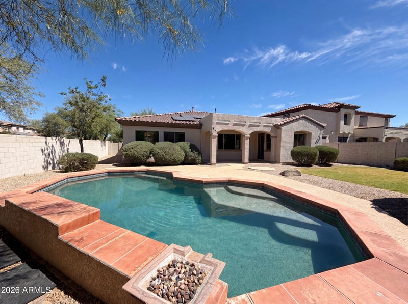 4615 Powell Dr, New River, AZ 85087