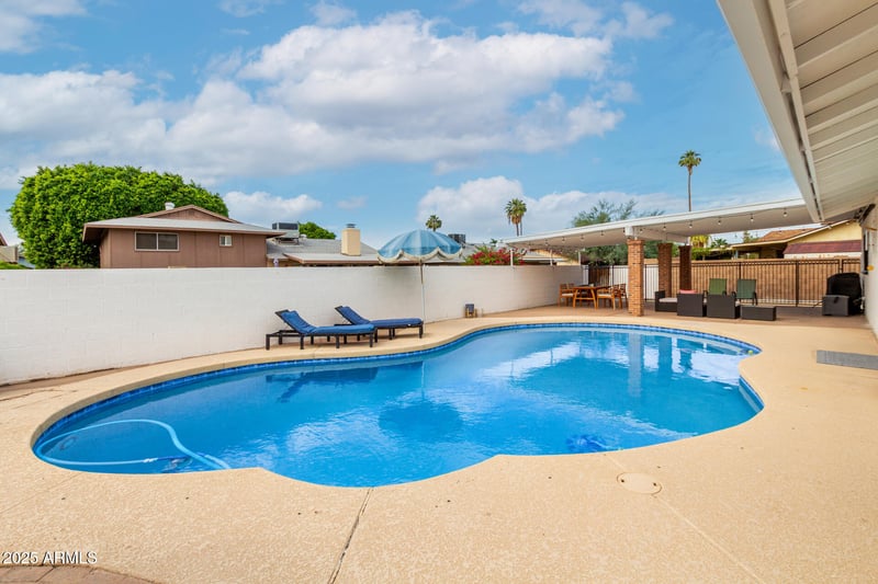 4616 Poplar St, Tempe, AZ 85282