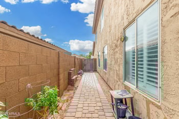 4616 Summerhaven Dr, Phoenix, AZ 85044