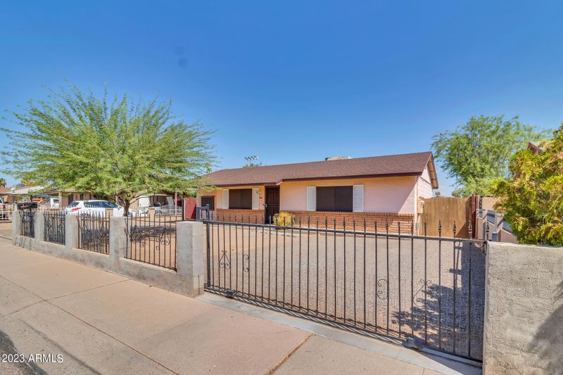 4616 W Hubbell St, Phoenix, AZ 85035