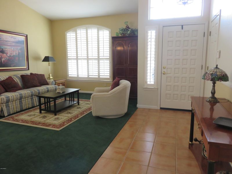 4617 E Desert Willow Rd, Phoenix, AZ 85044