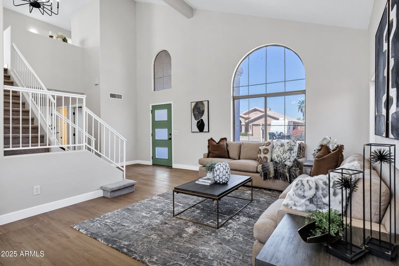 4617 Goldfinch Gate Ln, Phoenix, AZ 85044