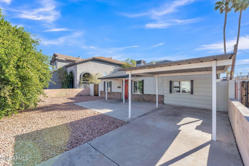 4617 N 8th Pl, Phoenix, AZ 85014