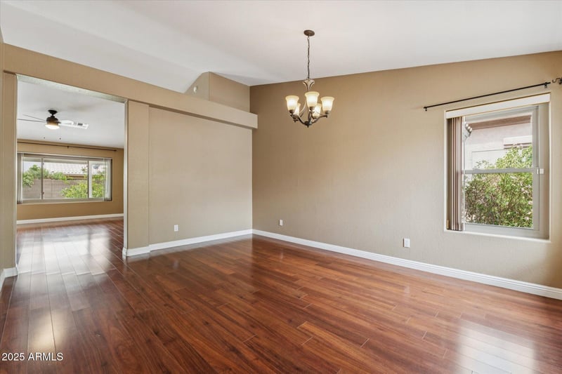 4617 Summerhaven Dr, Phoenix, AZ 85044