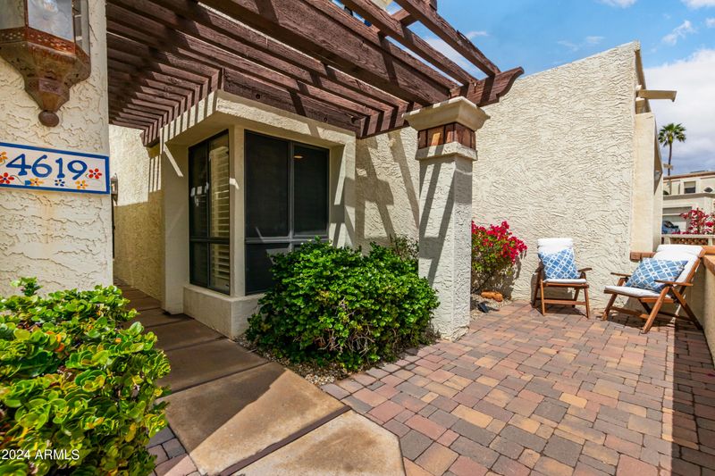 4619 E Monte Way, Phoenix, AZ 85044