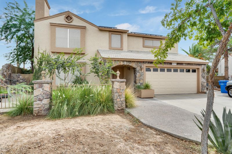 4619 W Mcrae Way, Glendale, AZ 85308