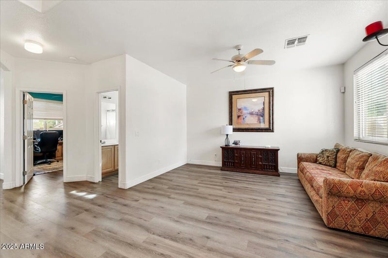 462 Myrtle Dr, Chandler, AZ 85248