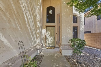 462 W Colt Rd, Tempe, AZ 85284