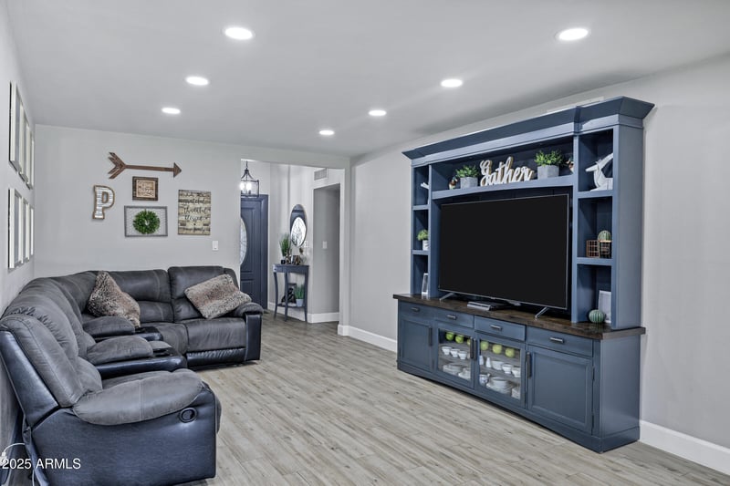 462 W Pampa Ave, Mesa, AZ 85210