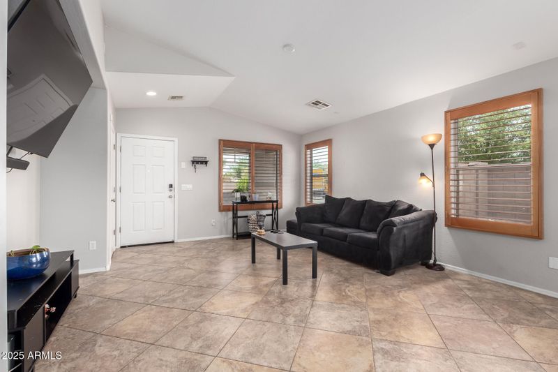 4620 S 24th Ln, Phoenix, AZ 85041