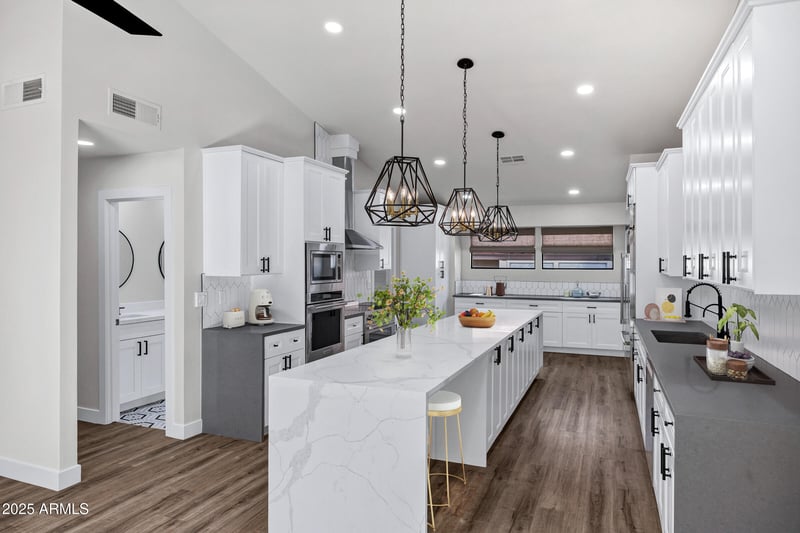 4621 Carmen St, Phoenix, AZ 85044