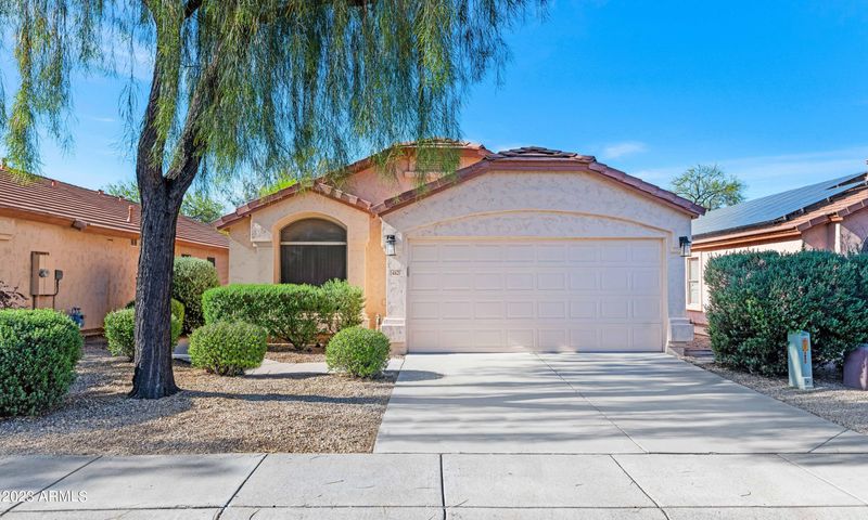 4621 E Abraham Ln E, Phoenix, AZ 85050
