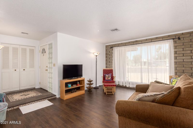 4621 W Desert Cove Ave, Glendale, AZ 85304