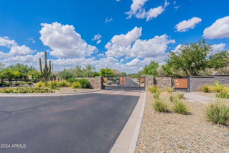 4621 Walter Way, Phoenix, AZ 85050