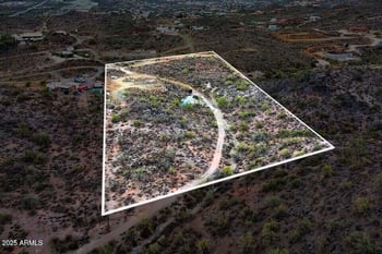 46210 36th Dr #B, New River, AZ 85087