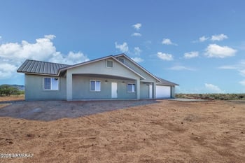 46210 36th Dr, New River, AZ 85087