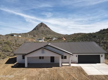 46210 36th Ave, New River, AZ 85087