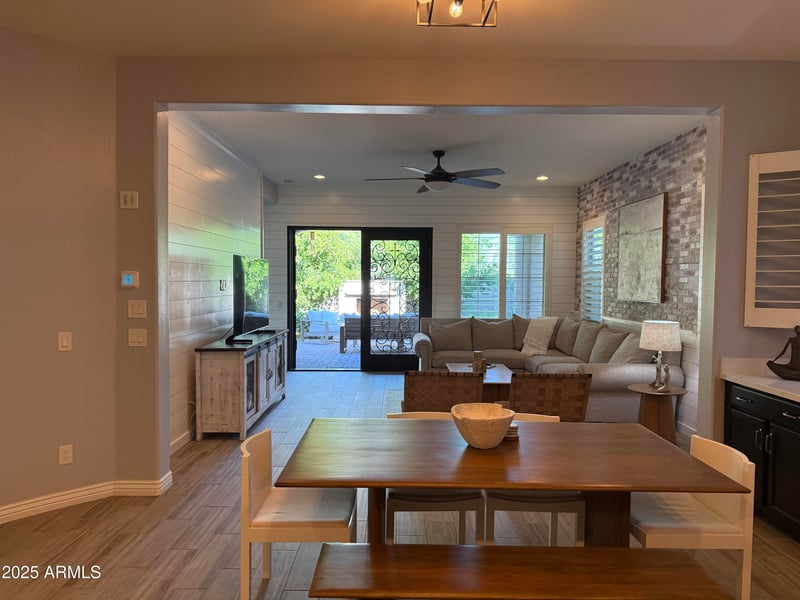 4622 Casitas Del Rio Dr, Phoenix, AZ 85050