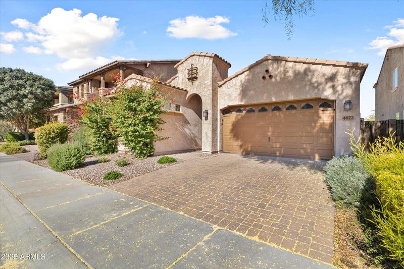 4622 Casitas Del Rio Dr, Phoenix, AZ 85050