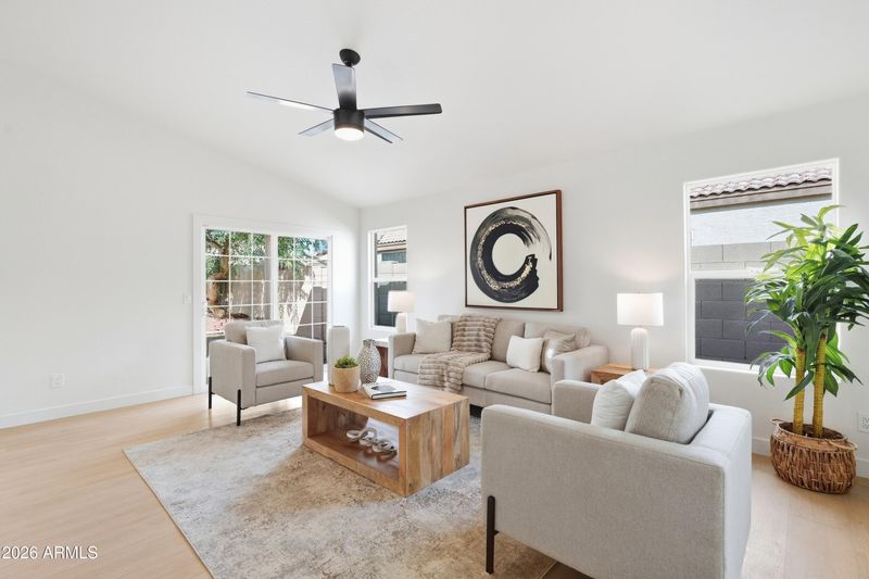 4622 E Grovers Ave, Phoenix, AZ 85032