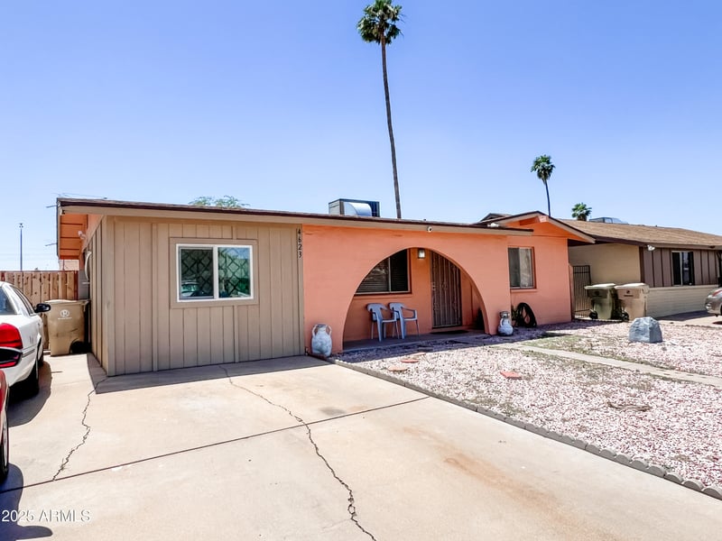 4623 Mission Ln, Glendale, AZ 85302