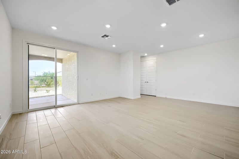 4624 Kenneth Ln, San Tan Valley, AZ 85143